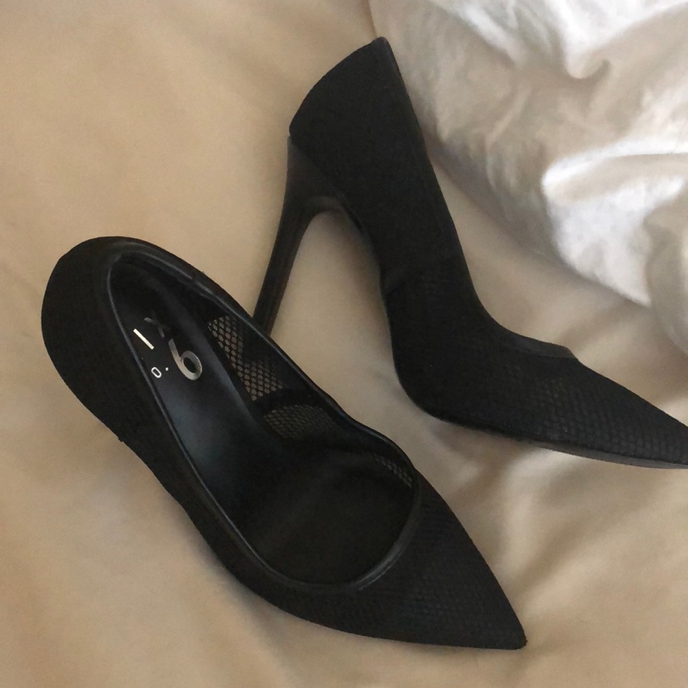 Black mesh Mix No. 6 DSW pumps NEVER WORN!